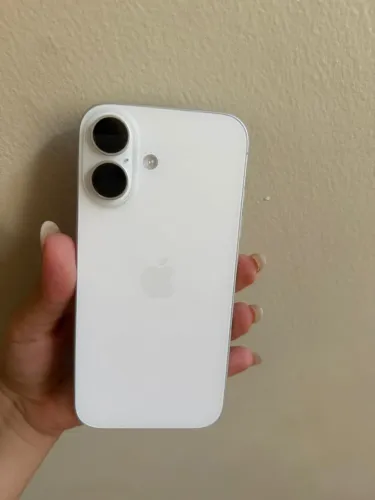 iPhone 16