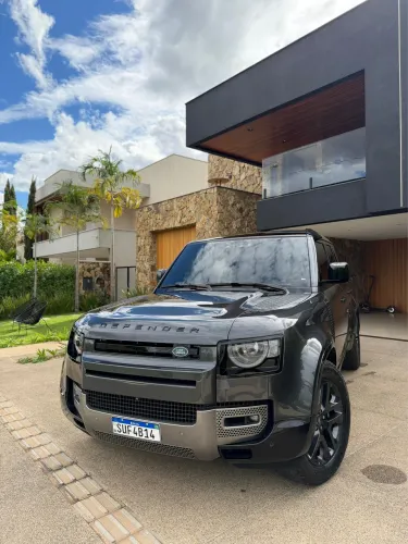 Land Rover Defender 110 X D300 HSE Mhev DIE AUT 2024