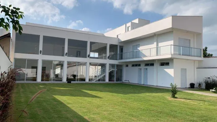 Sobrado com 8 dormitórios à venda, 580 m²