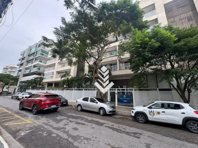 Apartamento com 3 dormitórios para alugar, 90 m² por R$ 3.714,00/mês - Braga - Cabo Frio/R