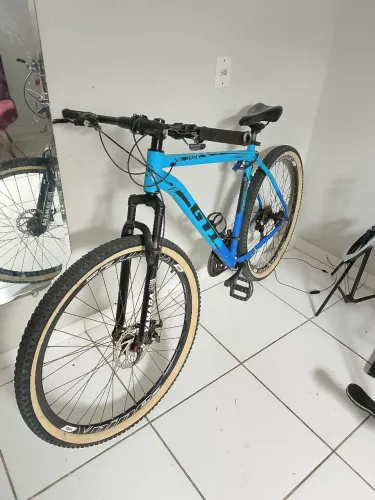 Bicicleta GTI Aro 29 top, toda completa, quadro 21.