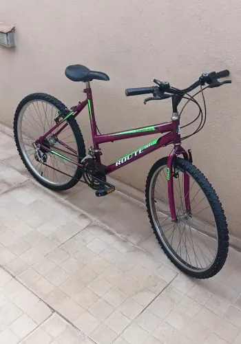 Bicicleta aro 26/18 marchas com tudo funcionando nada para consertar