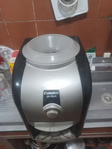Bebedouro para galão 20 L