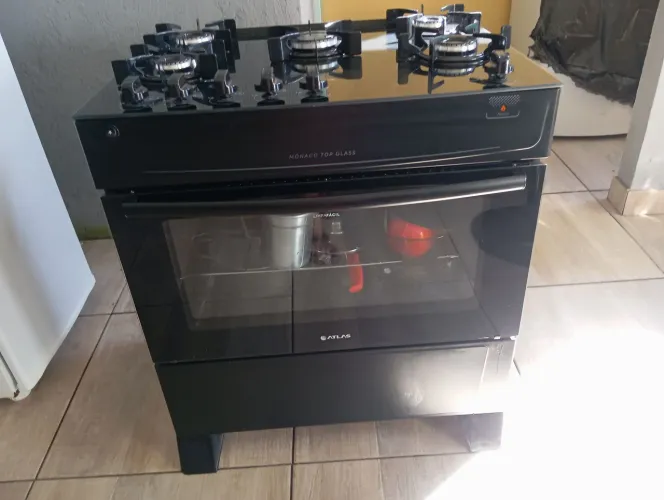 Vendo Fogão Atlas meses de uso,Forno nunca usado!