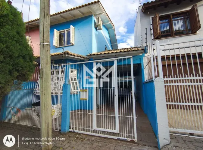 Sobrado com Piscina e Área Gourmet à Venda no Santa Cruz em Gravataí