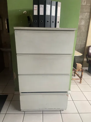 Armários, arquivos escrivaninhas
