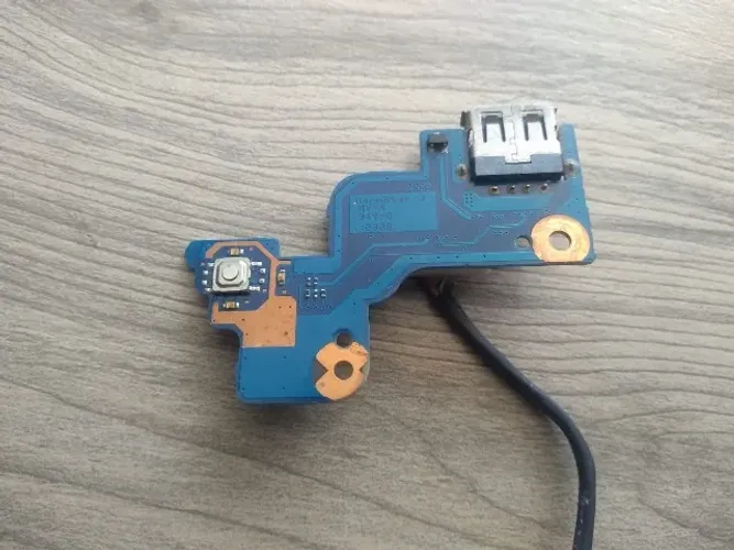 Botão Power Usb Para Notebook Samsung RV411 415 419 Código: Ba92-07502a