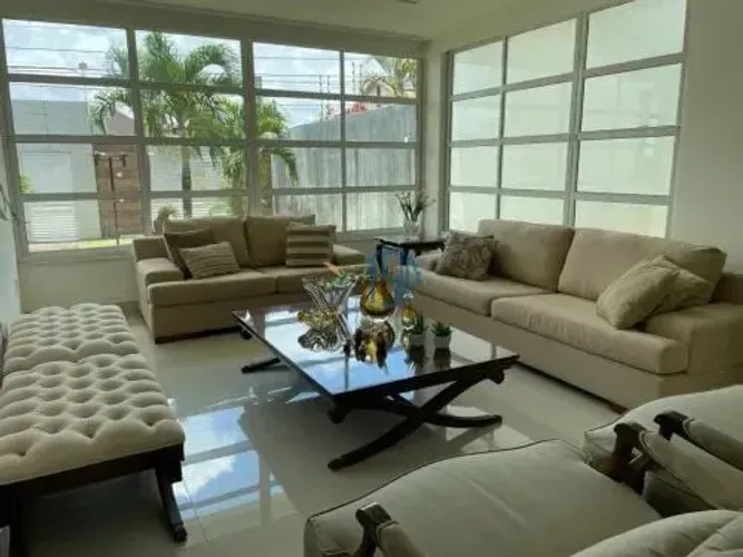 CASA REFORMADA E MODERNIZADA NO PARQUE DAS COLINAS | 4 QUARTOS | PISCINA | CHURRASQUEIRA