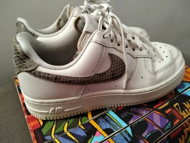 Tenis Nike Air Force 1 07 Branco/Animal Print