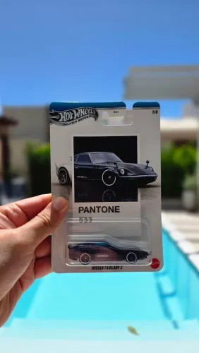 Hot Wheels Nissan Fairlady Z Pantone Azul Silver Series