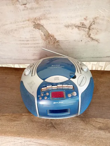 RÁDIO FM/AM CASSETE