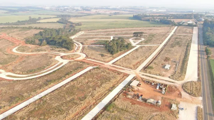 Terreno à venda no Residencial Monte Hermon, com 523,04m². Cará-cará