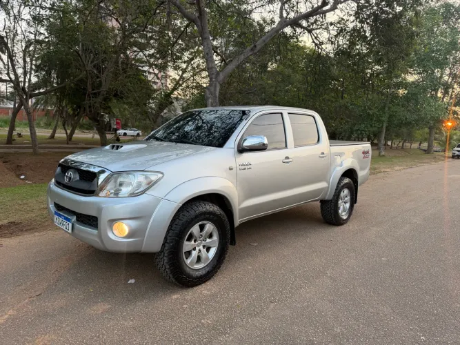 Toyota Hilux CD SRV D4-d 4X4 3.0 TDI Diesel AUT 2010