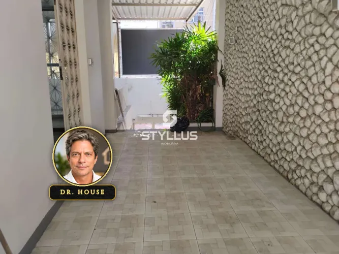 Casa Duplex Ampla com 5 Quartos (1 Suíte), Piscina e Churrasqueira em Quintino Bocaiúva! M