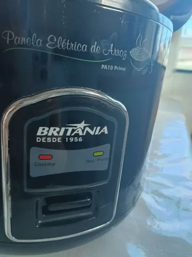 Panela elétrica grande 