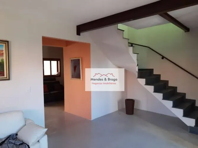 ACEITA PERMUTA - Sobrado à venda, 350 m² por R$ 905.000 - Perobal - Arujá/SP