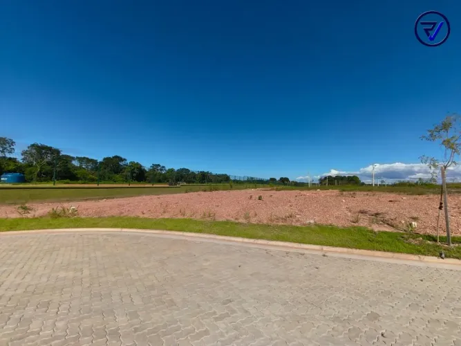 OPORTUNIDADE EXCLUSIVA: Lote de Esquina