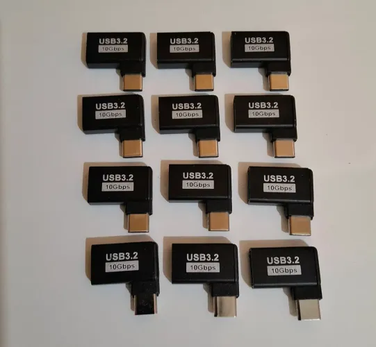 Adaptadores Angulares USB 3.2 Tipo-C de 90 graus.