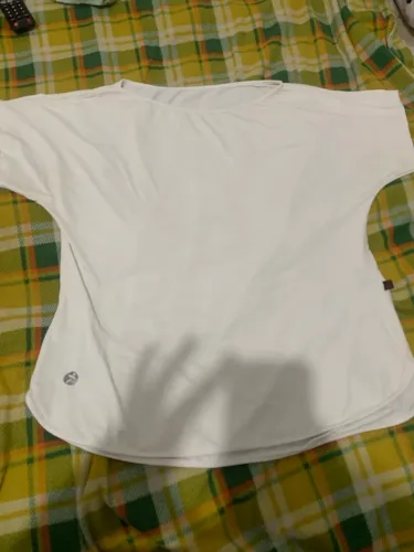 Camisa branca feminina