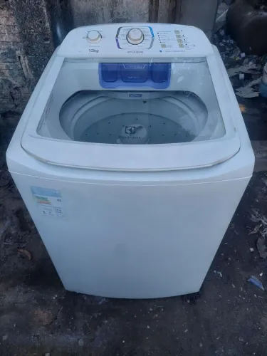 Vendo máquina de lavar Eletrolux 13 Kg