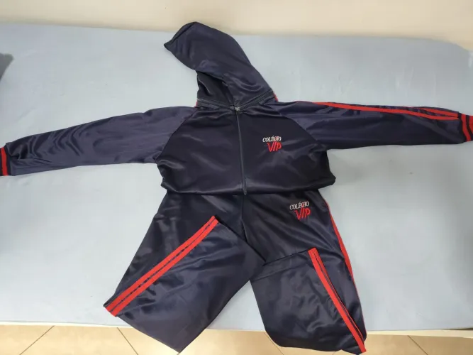 Conjunto de Uniforme de Frio Colégio VIP - Blusa e calça Tam.14