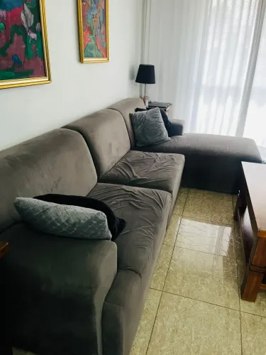Sofá grande com chaise