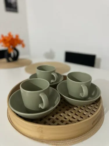 Conjunto de xícaras e tijelas