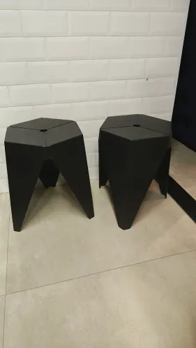 2 Bancos Plásticos Tok Stok