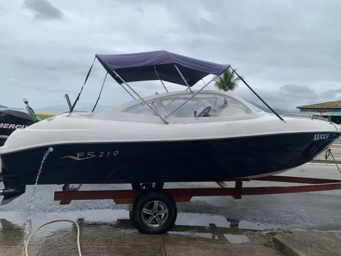 Lancha FS 210 21 pés 