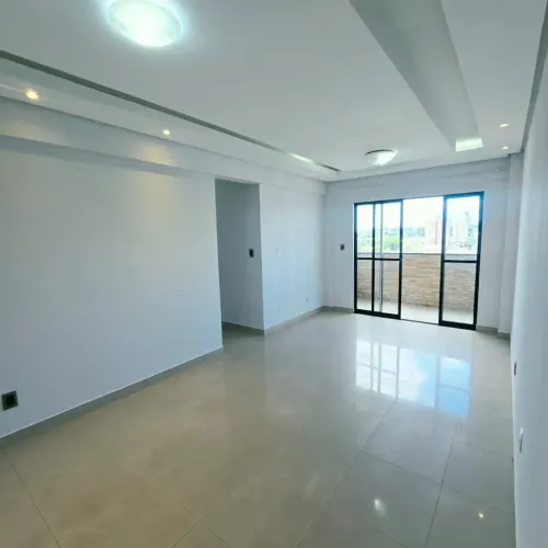 ALUGO APTO COM 3 QUARTOS SENDO 1 SUITE NO  ED. VANCOUVER