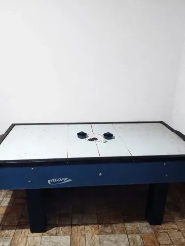 Mesa de Hockey Usada - Preciso Liberar Espaço
