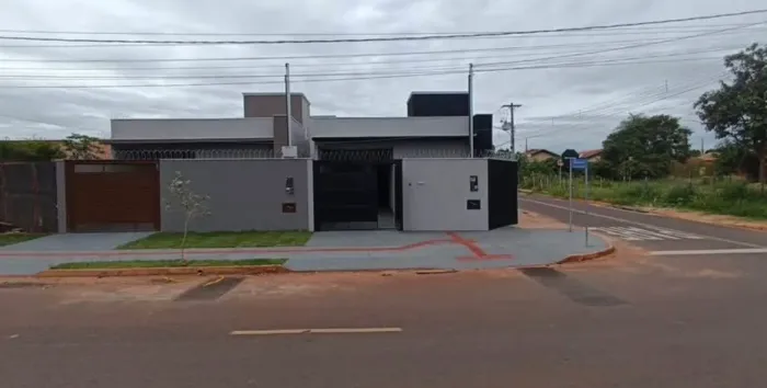 VENDO CASA BAIRRO CENTENÁRIO 