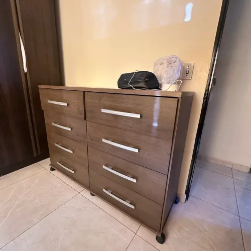 Cômoda 8 gavetas 