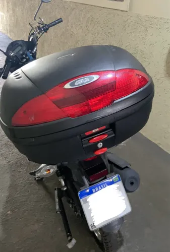 Baú GIVI 45L | Cavalete reforçado | Suporte celular