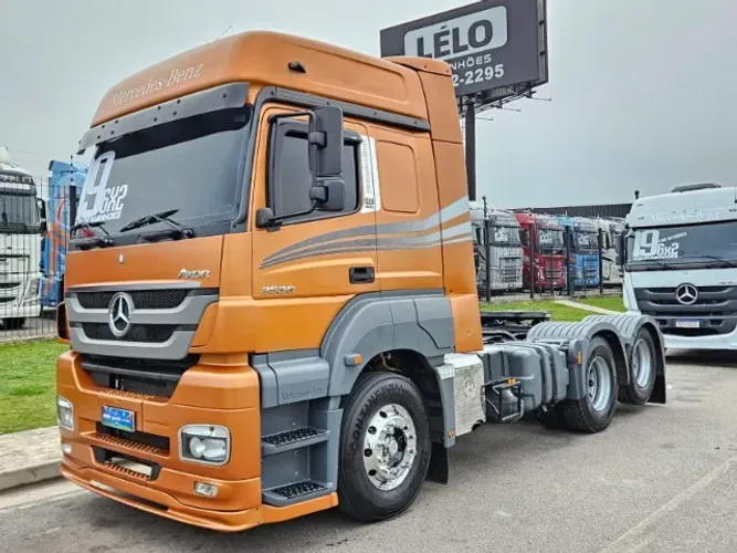 Mercedes Benz Axor 2536 6x2 Ano 2019 Automático Susp Mola Rodas de aluminio na dianteira