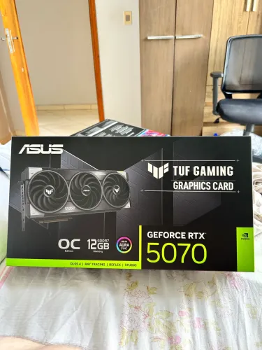 RTX 5070 TUF GAMING 12GB (usada)
