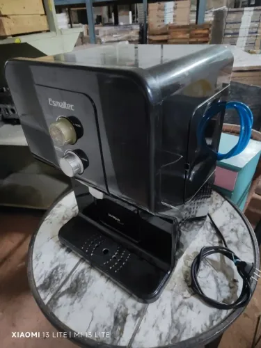 Bebedouro/purificador de Água Esmaltec Preto - Completo e Funcionando