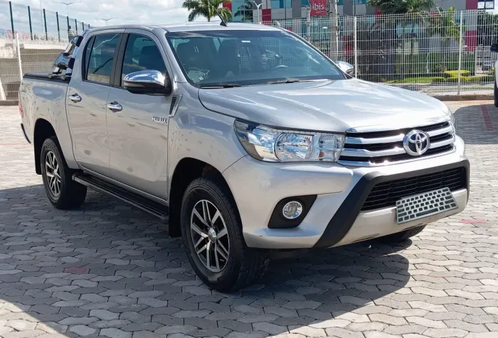 Toyota Hilux CD DLX 4X4 2.8 Diesel 2018