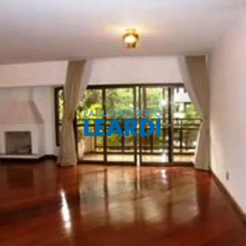 APARTAMENTO - MOEMA - SP