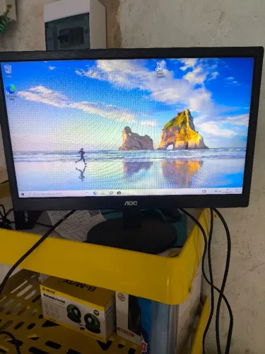 Monitor AOC botão digital