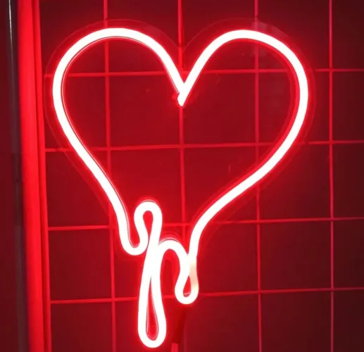 SUPER QUEIMA DE COLEÇÃO Luminoso Led neon coração derretido