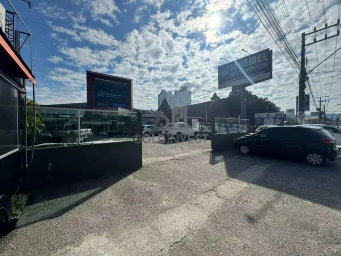 Sala comercial localizada no CENTRO de Brusque!!!
