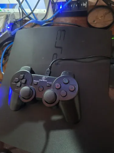 PlayStation 3 com Gta Vl e dois controles