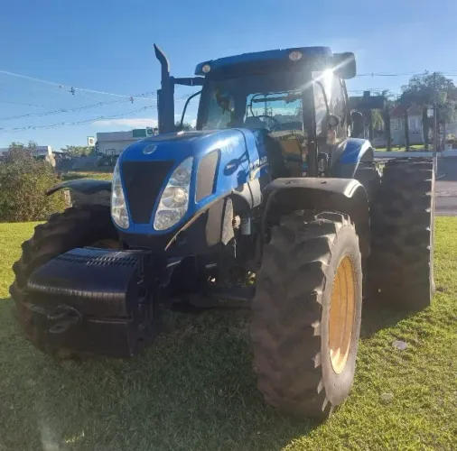 TRATOR USADO, NEW HOLLAND, ANO 2015