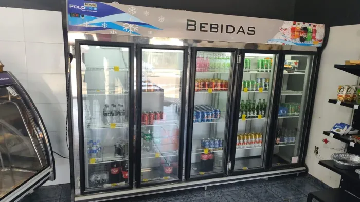 Vendo geladeira expositora