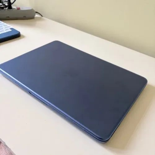 MacBook Neo 512gb for indigo - com acessórios e garantia até maio 2027
