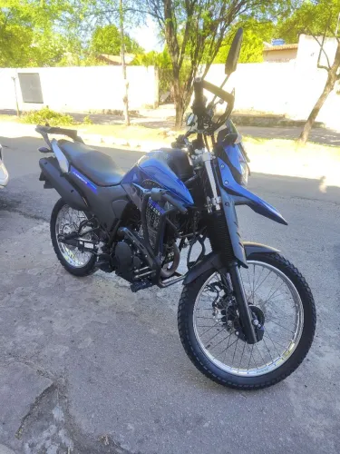 XTZ 250 Lander 2023 Azul.