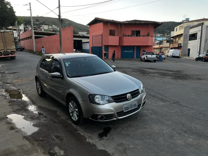 Volkswagen Golf Sportline 1.6 MI Total Flex 8V 4P 2014