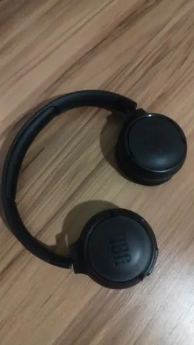 Headset JBL sem fio, entrega inclusa.