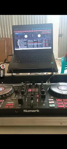 Controladora numark plantium + case da somcase!